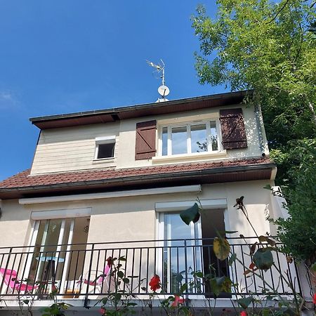 Chalet Fleuve Avec Parking-Barbecue Yerres Esterno foto
